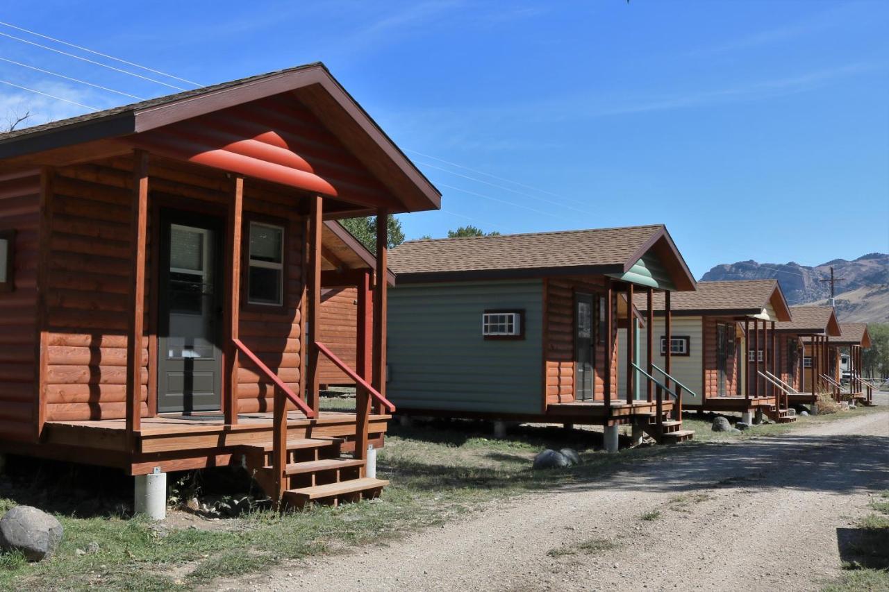 Eycat Lodging Company Wapiti Exterior photo
