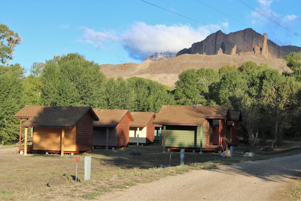 Eycat Lodging Company Wapiti Exterior photo